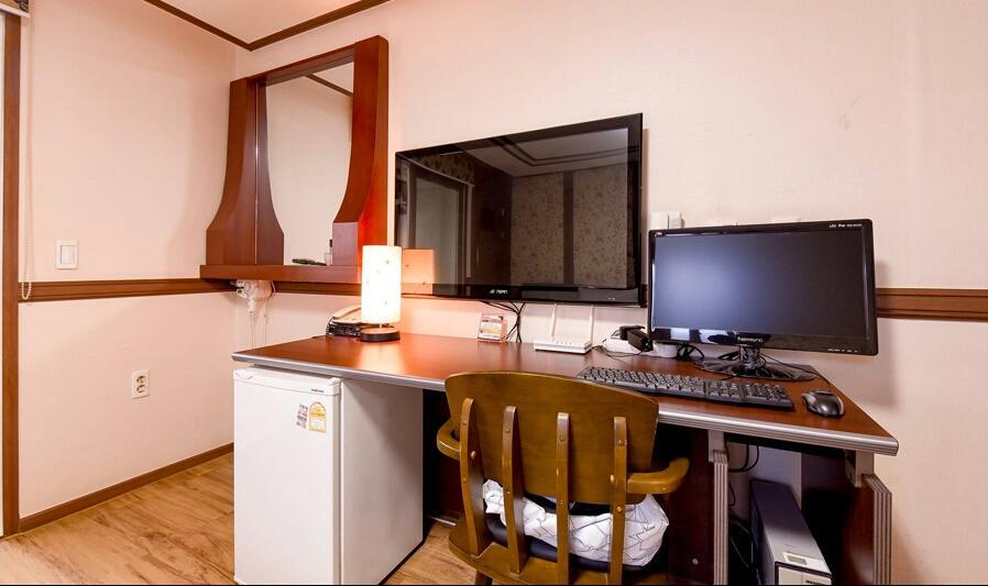 Hillstay Residence Hotel Gumi Exterior photo